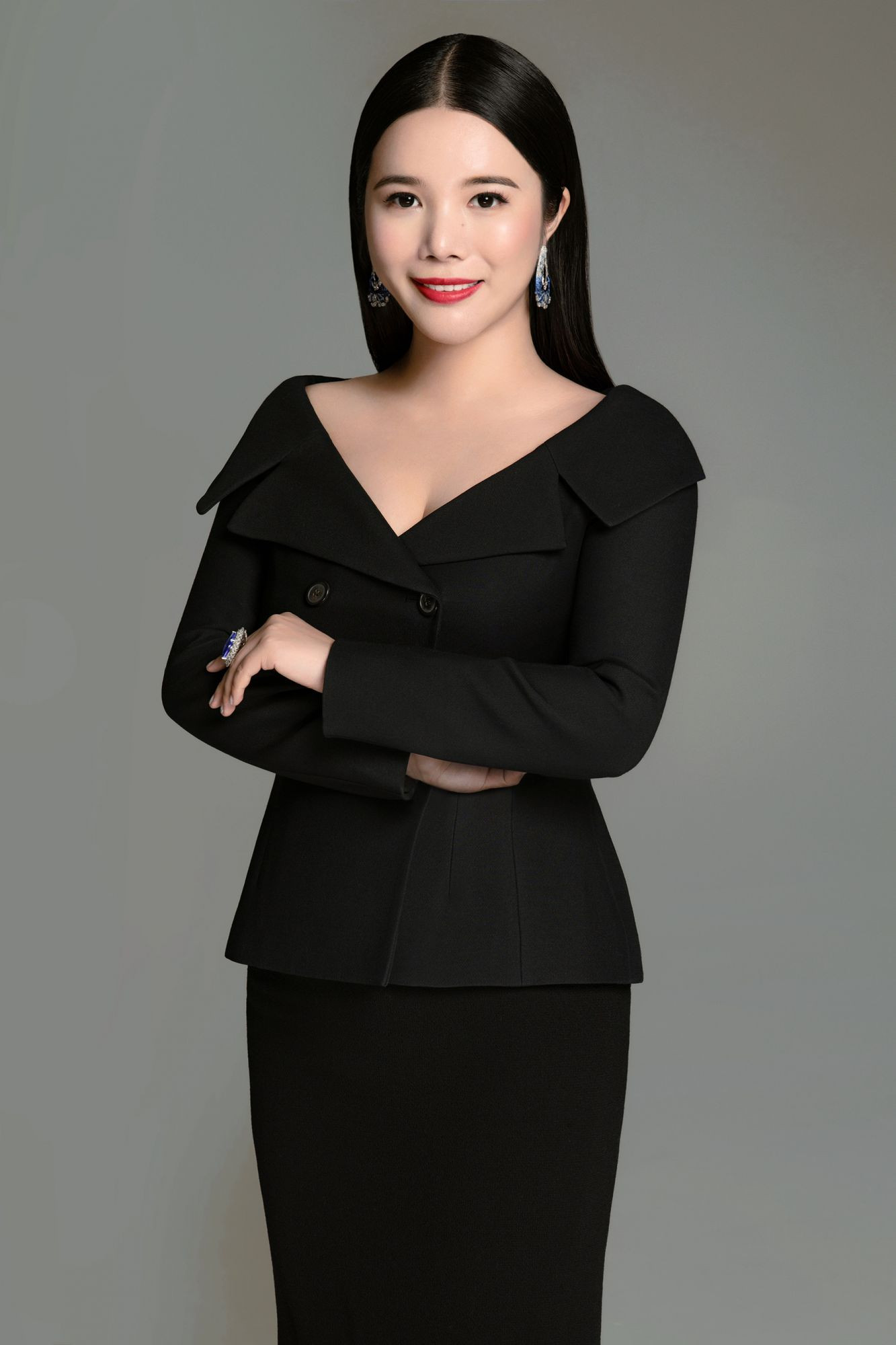 7 ‘bà trùm’ hàng hiệu trong câu lạc bộ khách hàng của haute couture ảnh 7