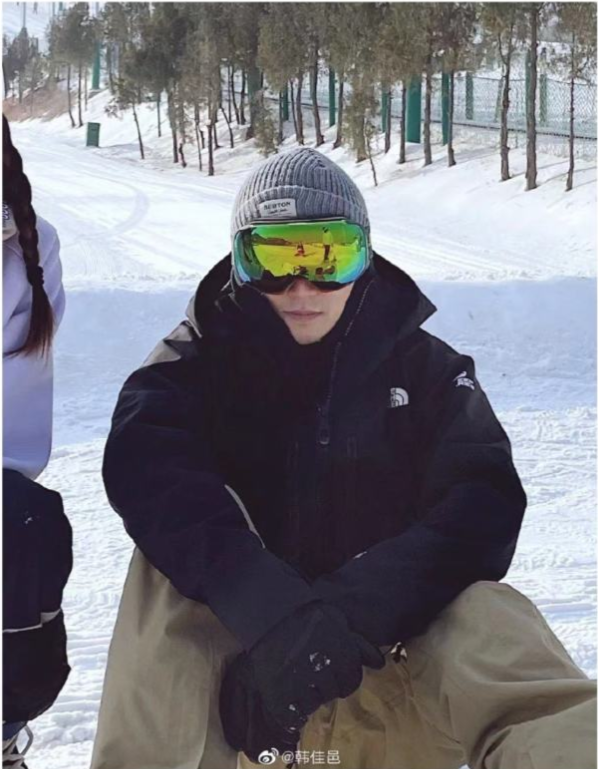 Vương Phi chụp ảnh cùng tình trẻ tin đồn và con gái giữa nghi vấn chia tay Tạ Đình Phong ảnh 8