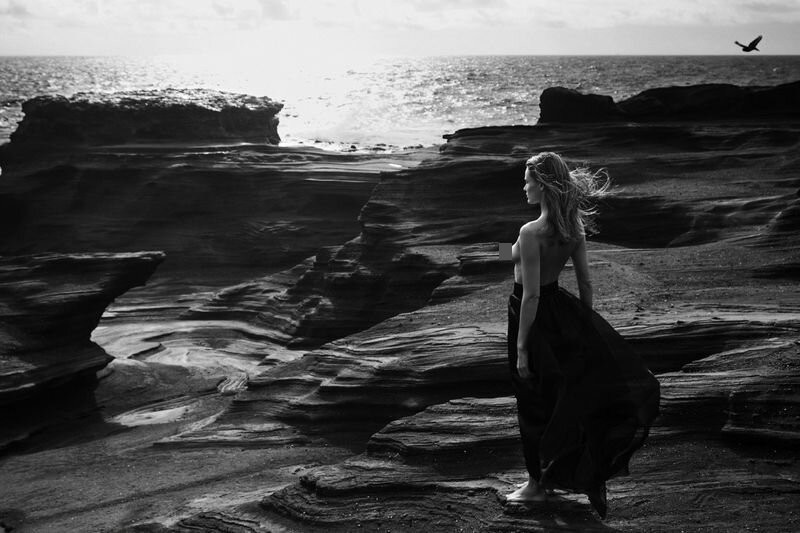 Mỹ nhân Edita Vilkeviciute chụp ngực trần nóng 'bỏng rẫy' ảnh 4