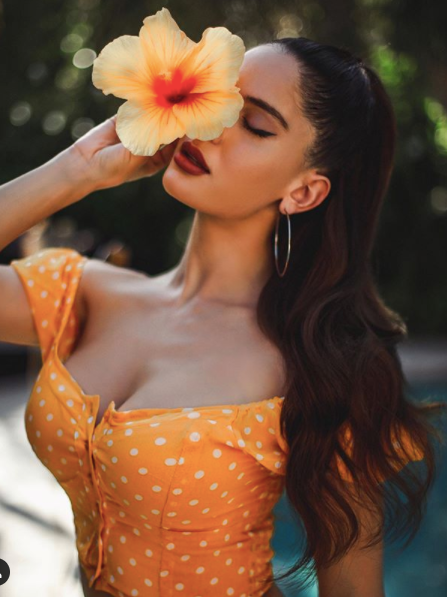 Neymar và bạn gái siêu mẫu chụp ảnh tình tứ khiến fan 'tan chảy' ảnh 6