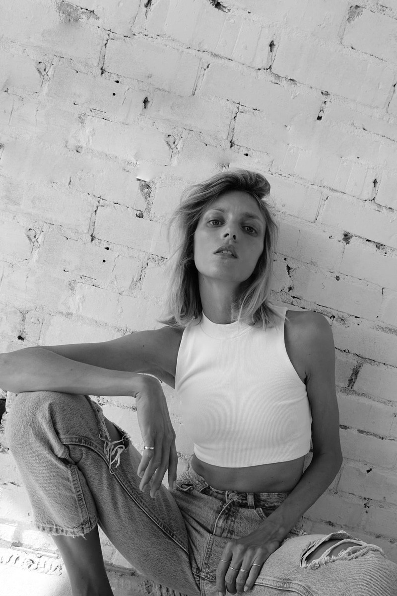 Nhan sắc tuyệt mỹ của chân dài đắt giá nhất hành tinh Anja Rubik ảnh 3