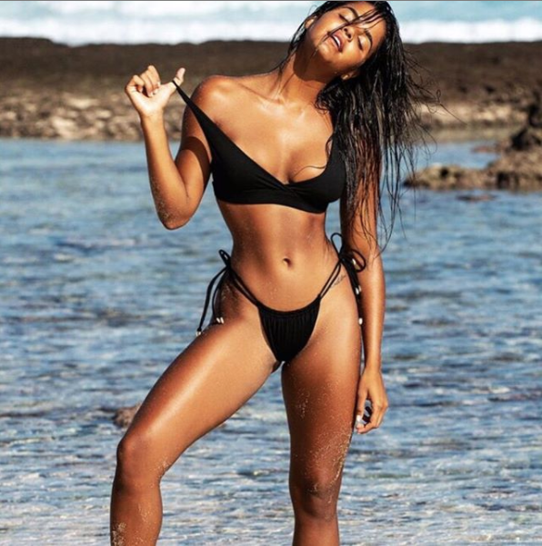 Nàng mẫu 9x tung ảnh 'giường chiếu' nóng bỏng 'nghẹt thở' ảnh 4