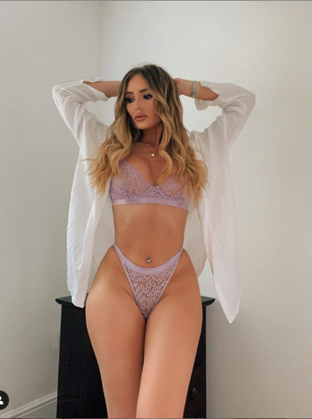 Sao truyền hình Anh quốc thả dáng quyến rũ với áo tắm ảnh 6