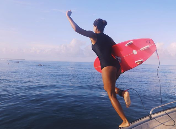 Không thể rời mắt khỏi đường cong nóng bỏng 'nghẹt thở' của Julia Muniz ảnh 10