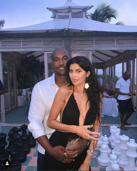 Nàng WAG nóng bỏng nhất Canada mặc cắt xẻ sâu tôn ngực đầy gợi cảm ảnh 5