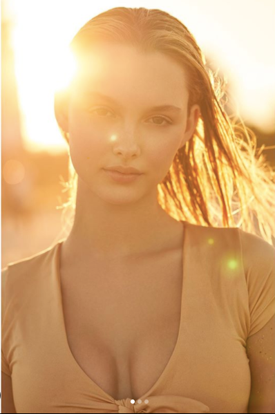 Nàng mẫu 2k đẹp hút hồn với mặt thiên thần, thân hình 'bỏng rẫy' ảnh 10