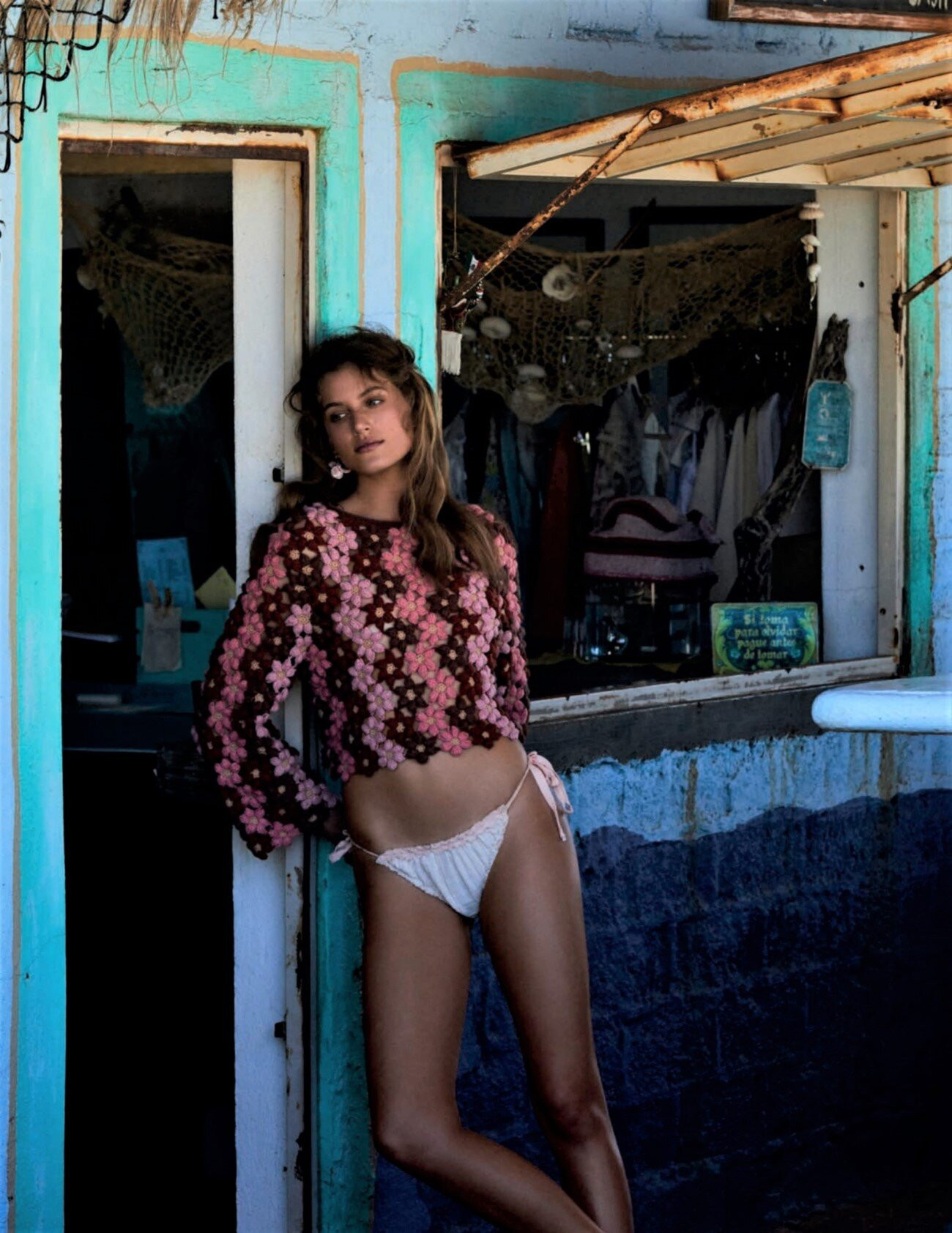 Chân dài nước Mỹ quyến rũ mê hồn ở tuổi đôi mươi với áo tắm lưới ảnh 9