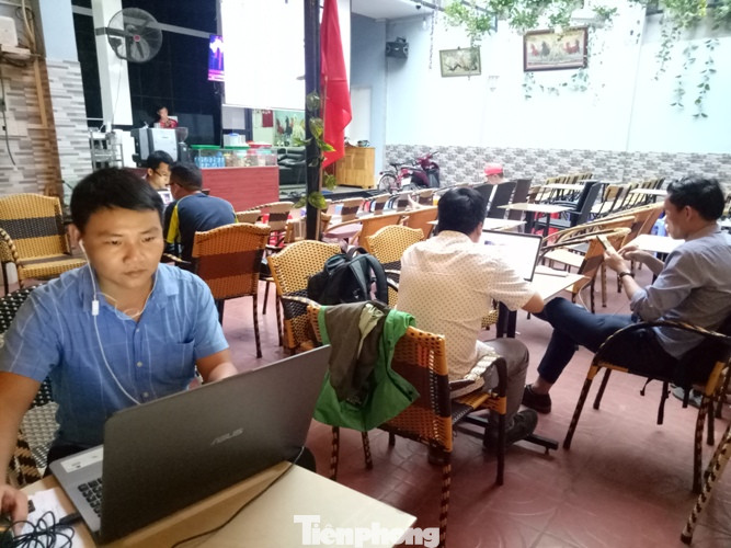 Mẹ tiền đạo Tiến Linh: Tôi có linh cảm U22 Việt Nam sẽ giành chiến thắng ảnh 5