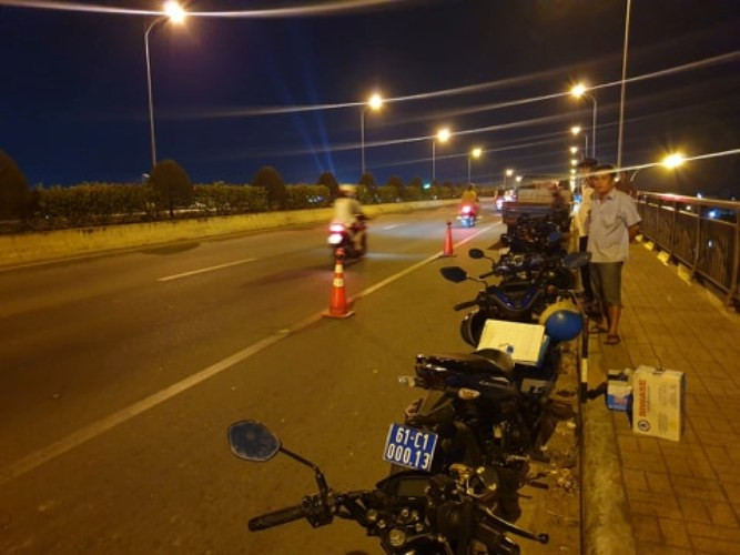 Dân mạng chia sẻ chóng mặt clip người đàn ông bảnh bao đánh bà bán cá ảnh 4