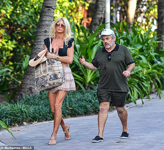 Hoa hậu Thụy Điển Victoria Silvstedt sắc vóc gợi cảm ở tuổi 47 ảnh 5