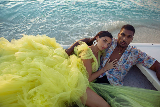 'Mỹ nhân nóng bỏng nhất Canada' tình tứ bên chồng cầu thủ khiến fan ghen tị ảnh 10