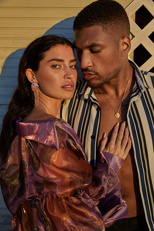 'Mỹ nhân nóng bỏng nhất Canada' tình tứ bên chồng cầu thủ khiến fan ghen tị ảnh 16