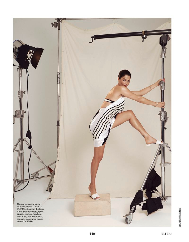 Hoa hậu Hoàn vũ Đan Mạch vẫn nuột nà nóng bỏng ở tuổi 53 ảnh 5