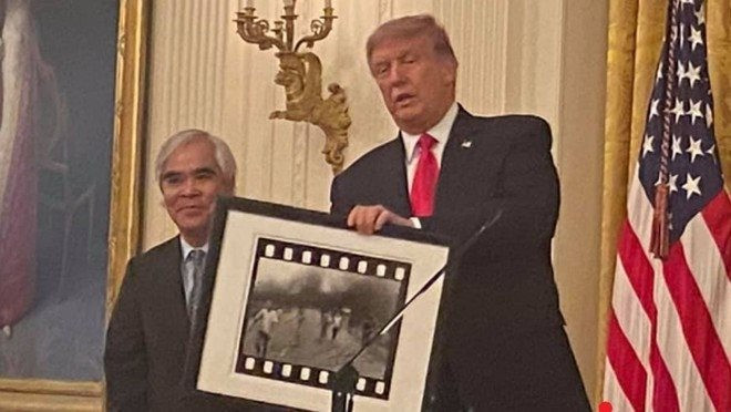 Showbiz 15/1: Armie Hammer bị bạn gái cũ tố có hành vi bạo dâm ảnh 1