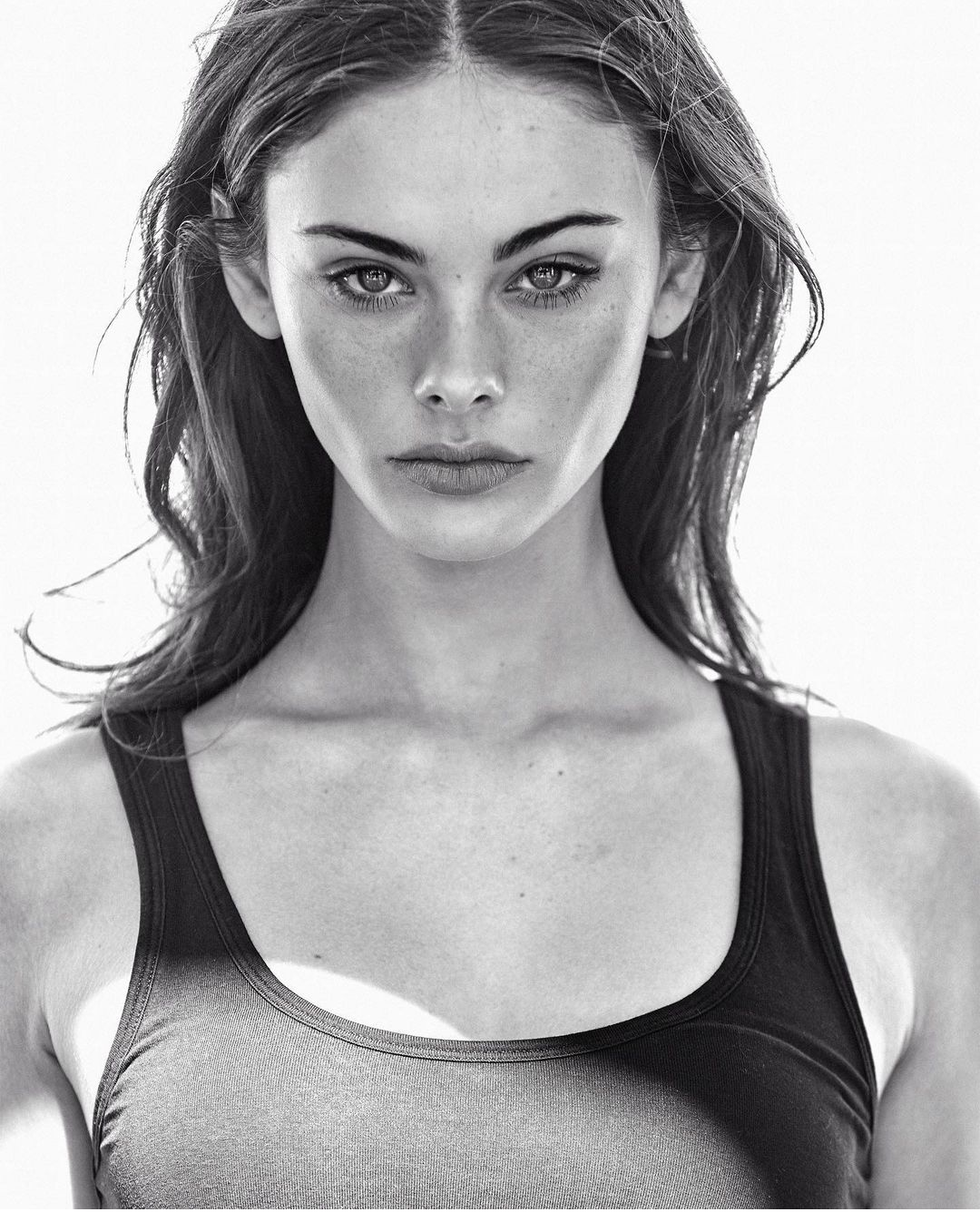 Ngắm nhan sắc cô gái 17 tuổi lọt top 3 gương mặt đẹp nhất thế giới ảnh 7