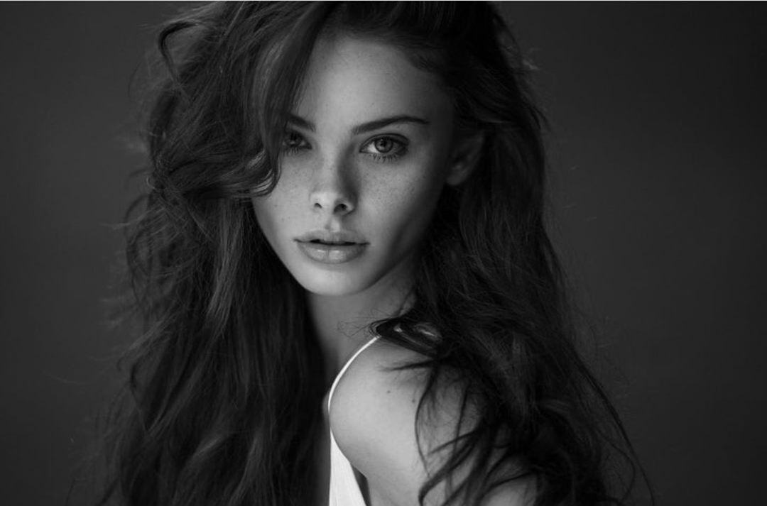 Ngắm nhan sắc cô gái 17 tuổi lọt top 3 gương mặt đẹp nhất thế giới ảnh 15