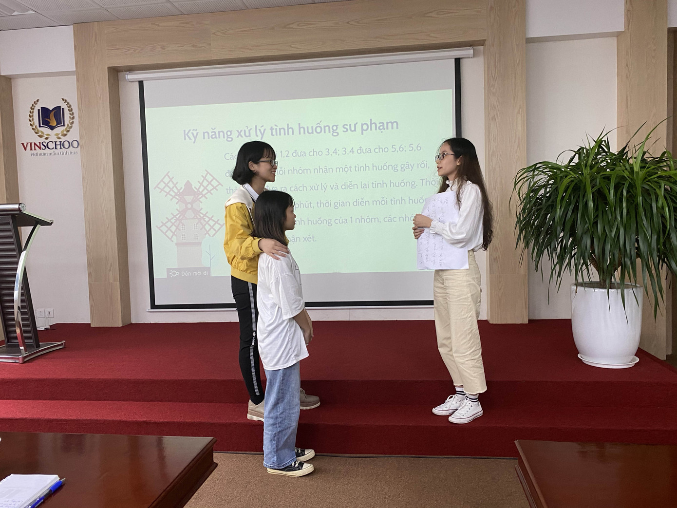 “Vắc-xin” cho trẻ trên không gian mạng ảnh 1