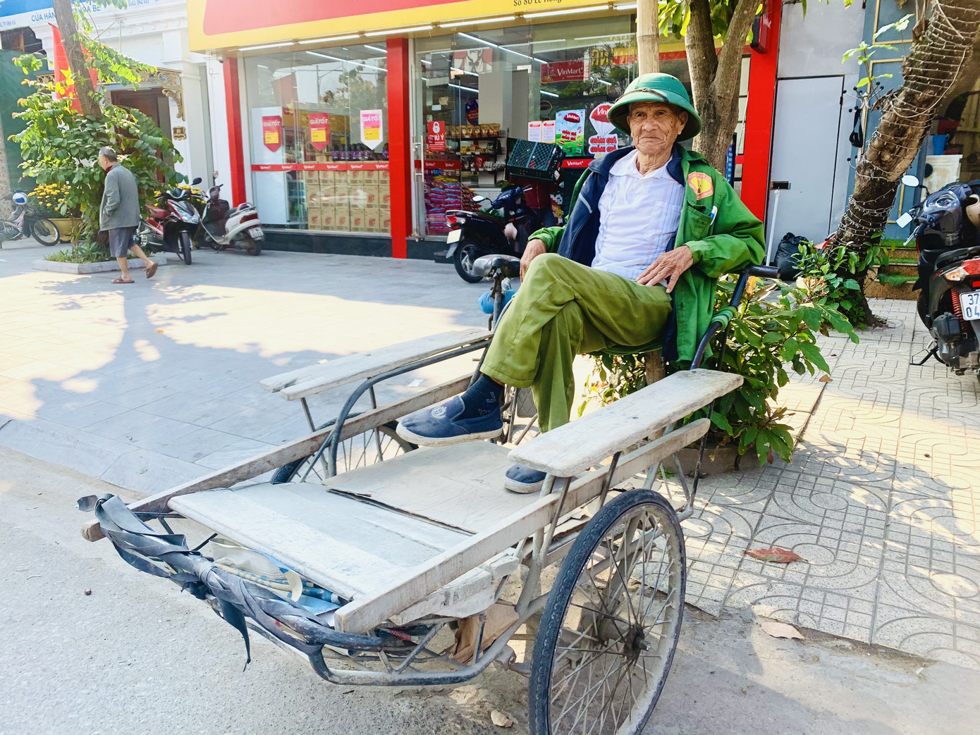 Người đạp xích lô già nhất xứ Nghệ ảnh 1