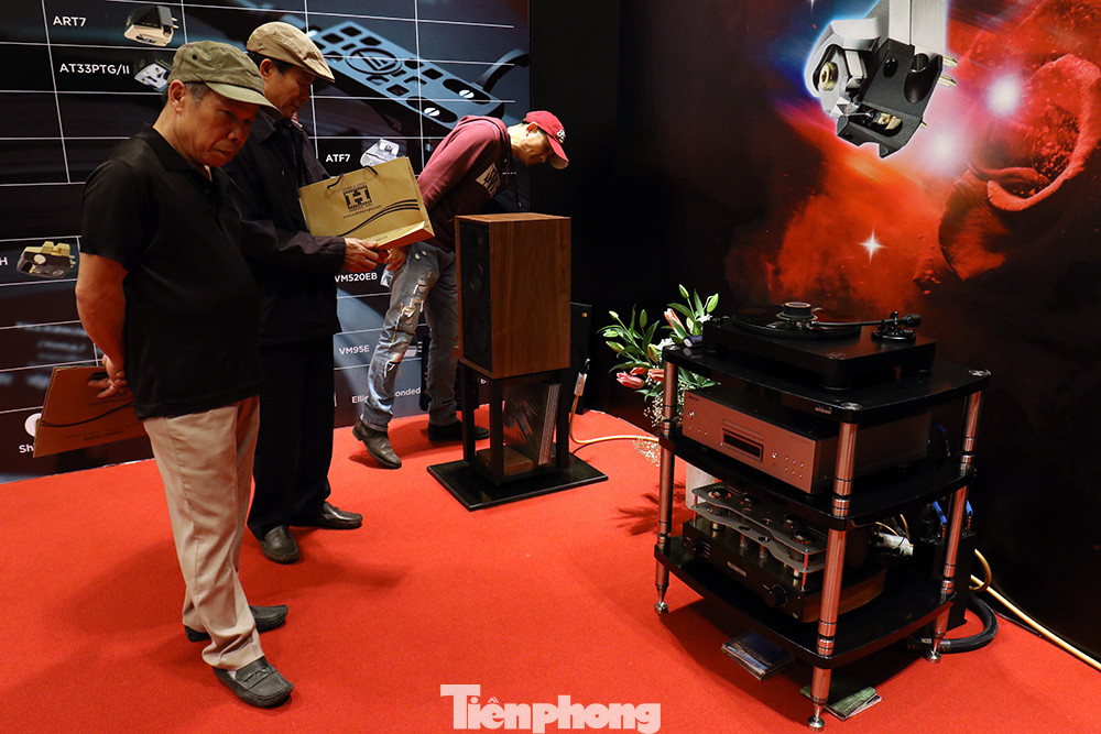 Cận cảnh loa đài 'khủng' tại triển lãm AV Show 2019 ảnh 8