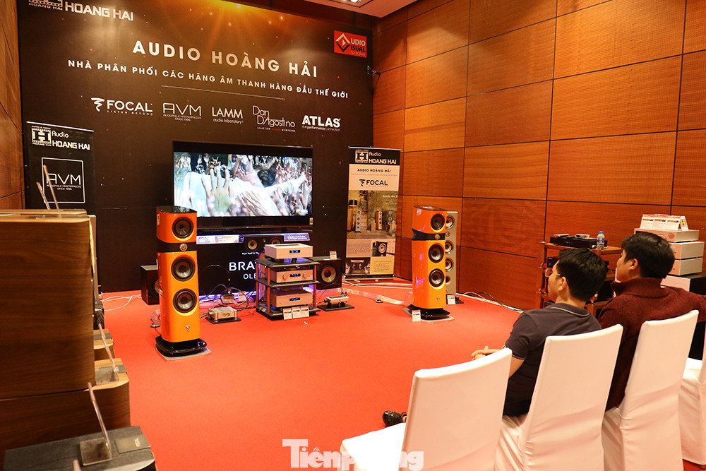 Cận cảnh loa đài 'khủng' tại triển lãm AV Show 2019 ảnh 2