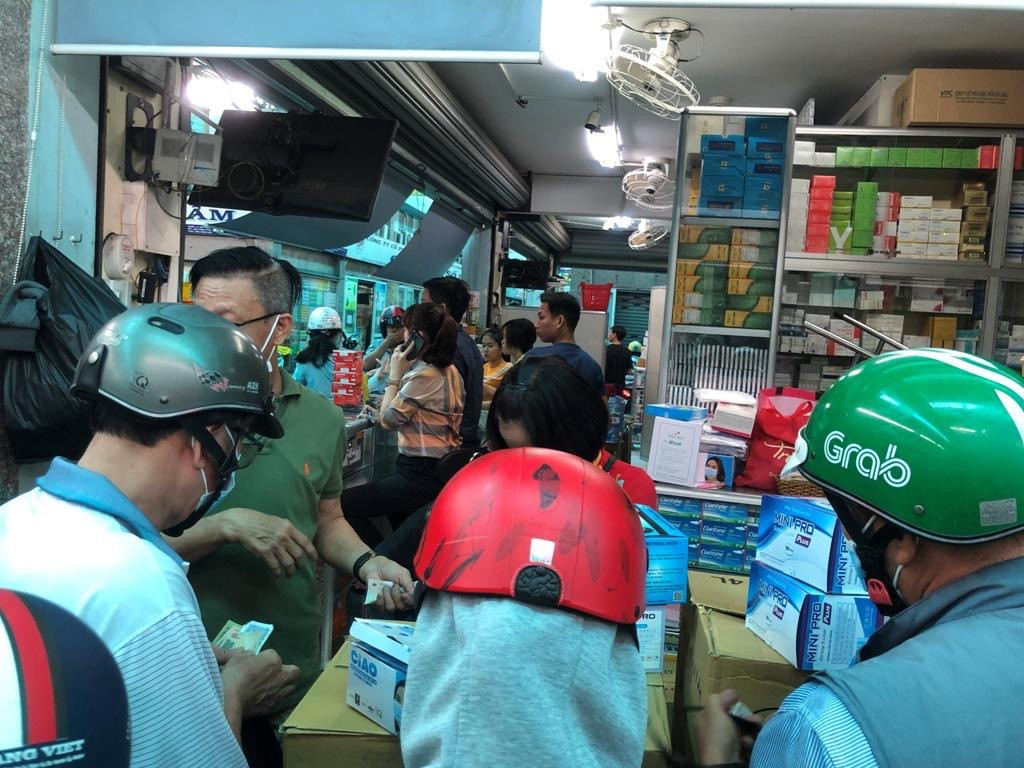 Kịch bản nào cho TPHCM ứng phó với dịch Covid-19 bùng phát? ảnh 1