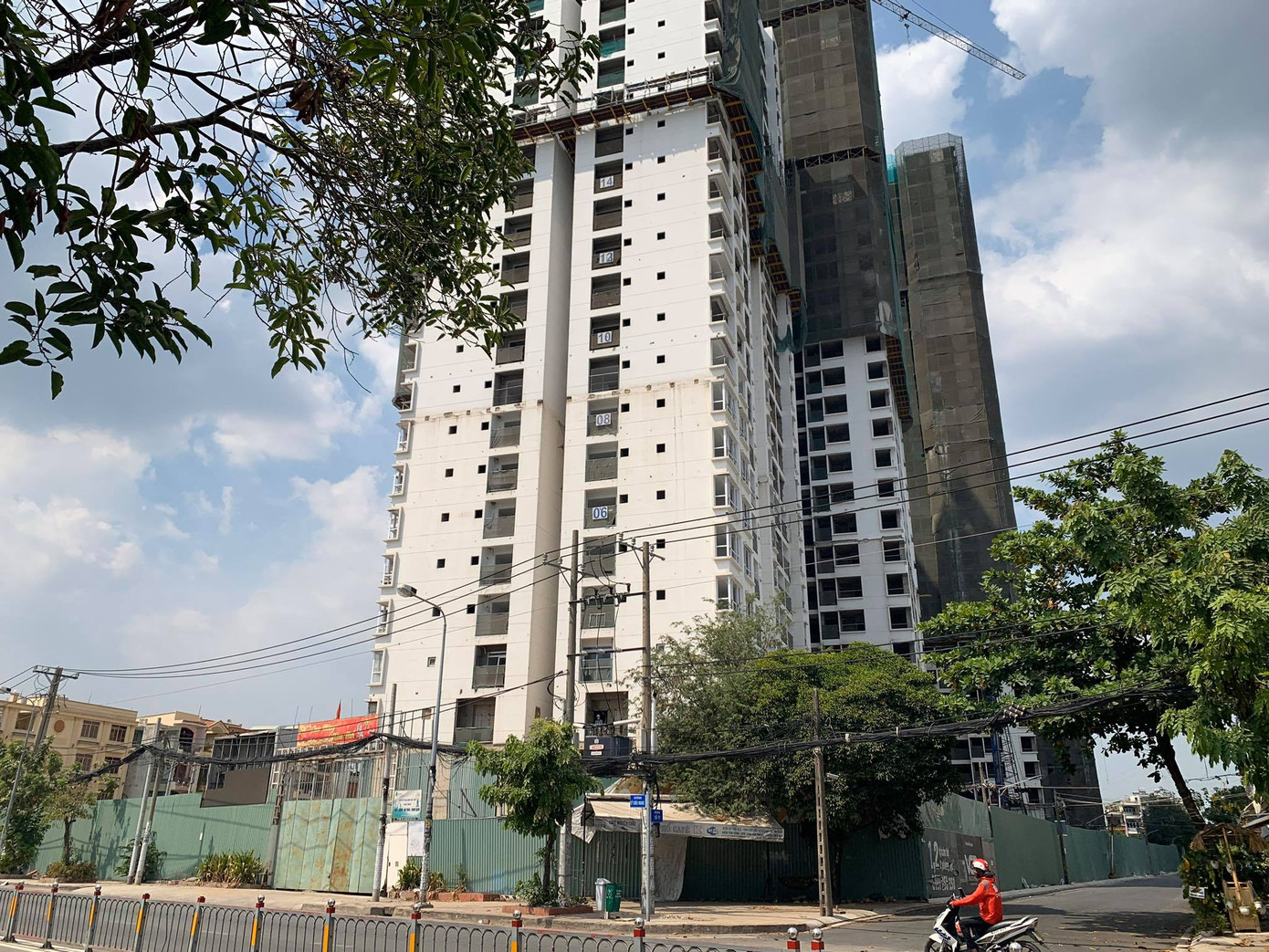 Chuẩn bị bàn giao nhà, dự án The Western Capital xin xây thêm 24 tầng ảnh 1