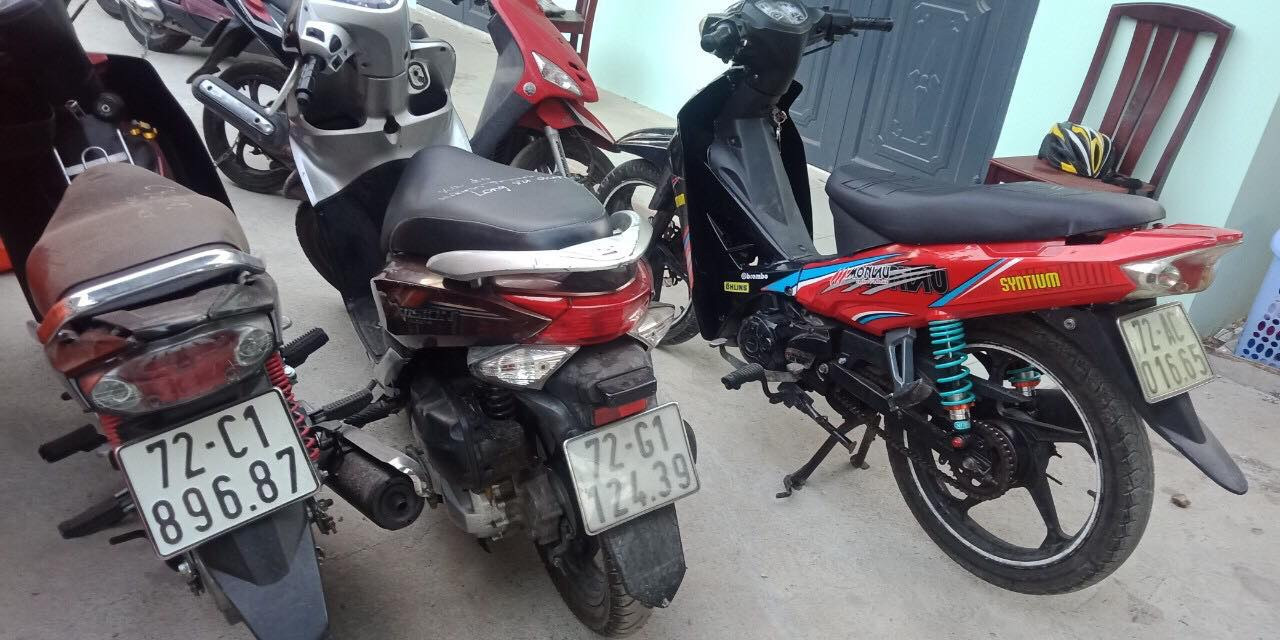 10 thanh, thiếu niên gây ra 35 vụ ném đá làm vỡ kính xe ô tô ảnh 1