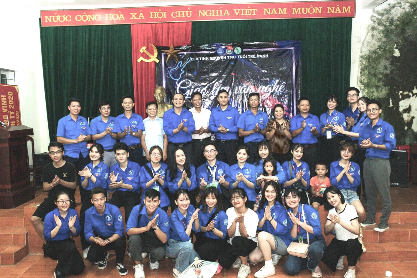 Mùa hè xanh tình nguyện của tuổi trẻ trường Đại học Thương Mại ảnh 17