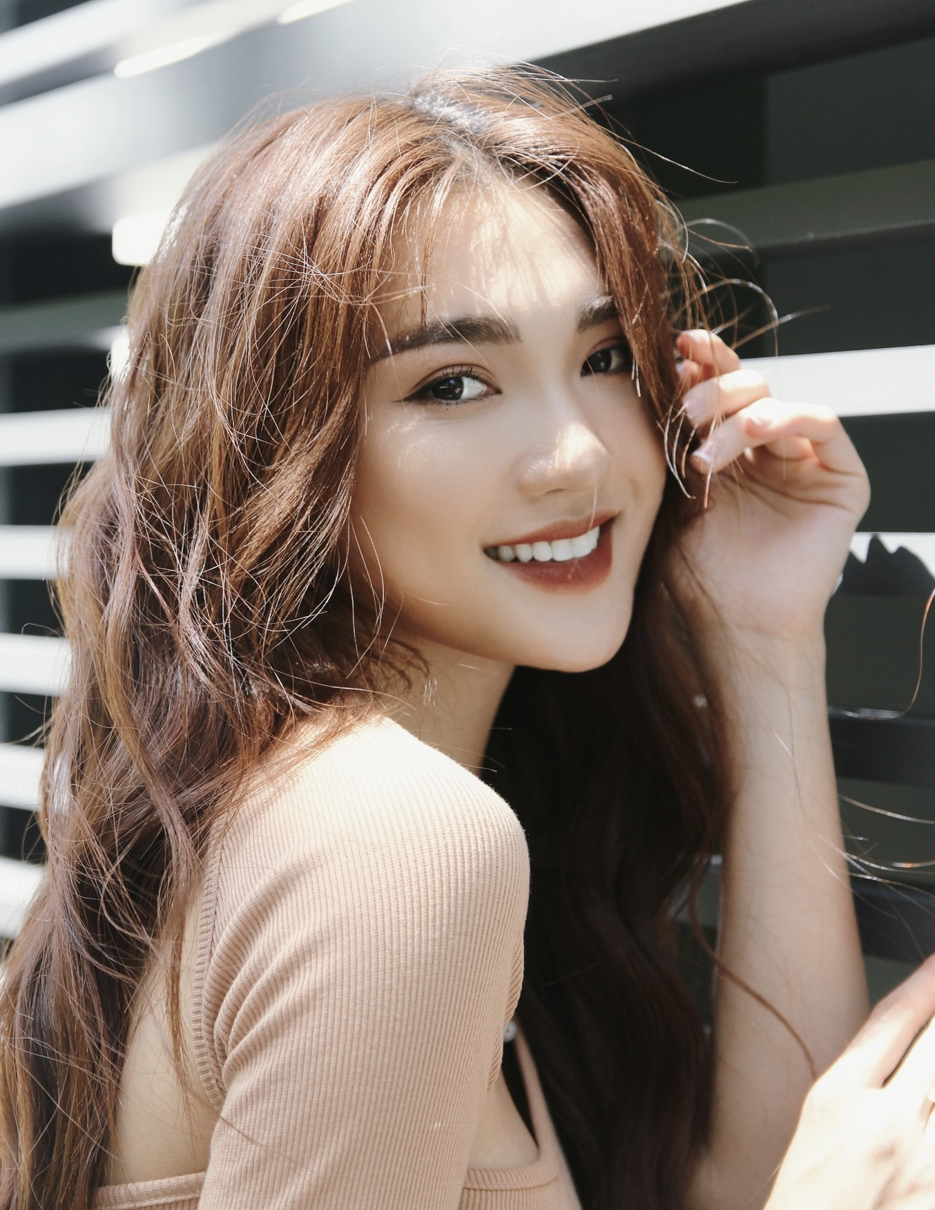 Á khôi Học viện Nông nghiệp Việt Nam trưởng thành từ các cuộc thi sắc đẹp ảnh 25