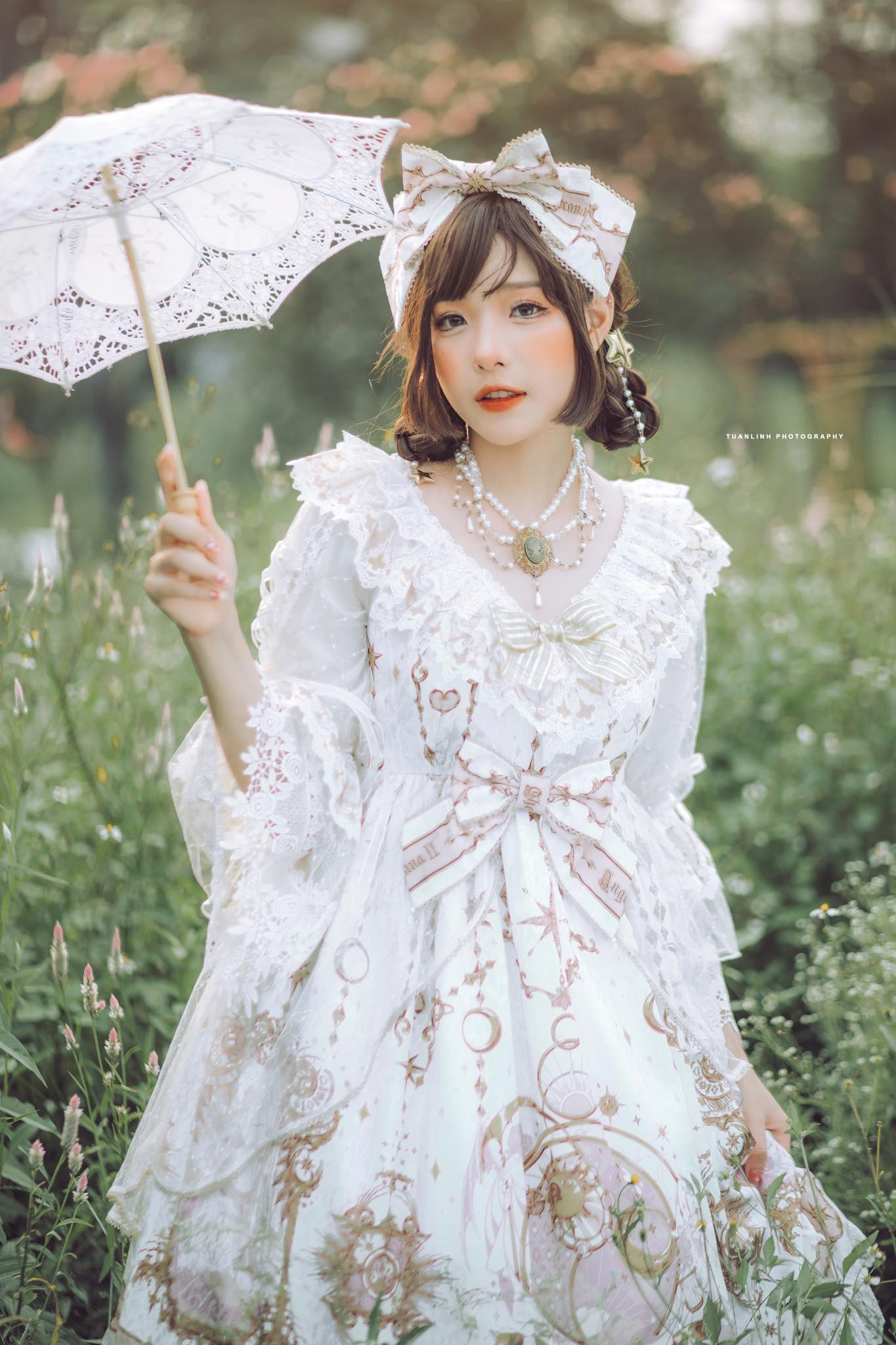 Những màn “phù phép” của nàng mẫu ảnh đa tài ảnh 2