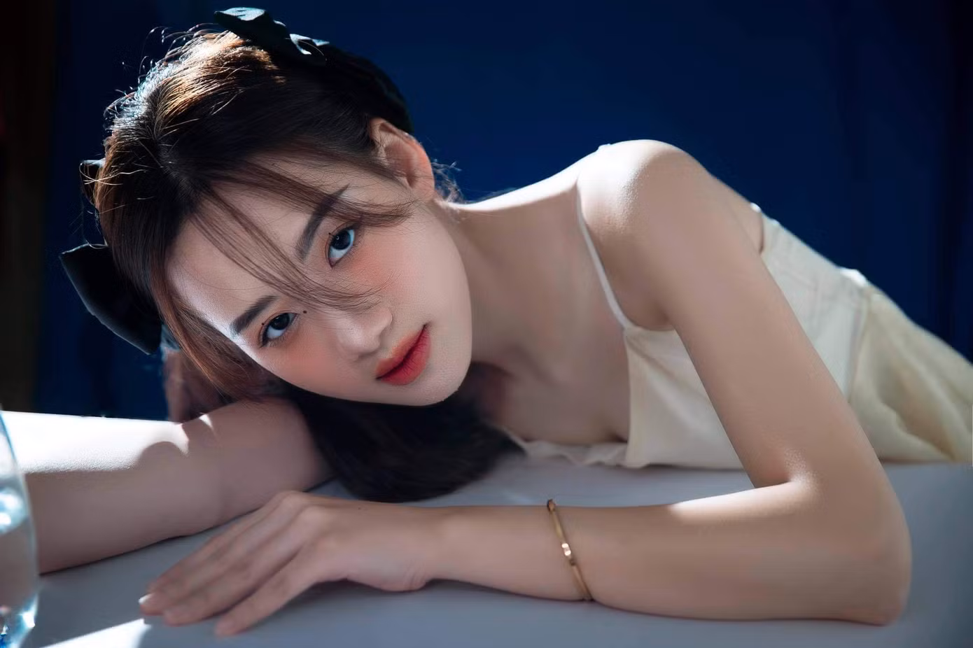 Nữ sinh 10X gây thương nhớ trong bộ ảnh đón Trung thu trên phố Hàng Mã ảnh 10