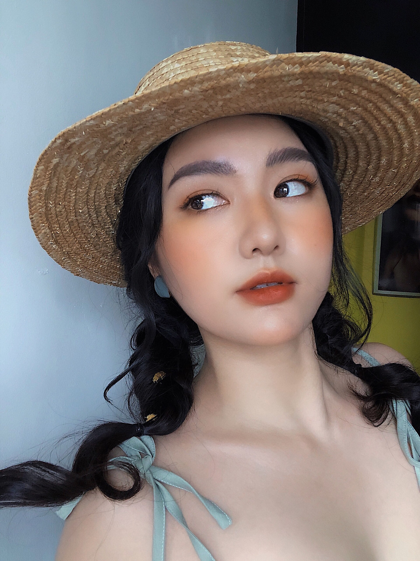 Hoa khôi trường Đại học FPT và hành trình thoát khỏi danh xưng tiểu thư ảnh 1