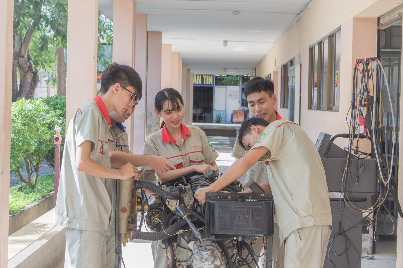 Trường Đại học Sư phạm kỹ thuật Vĩnh Long: Tự hào quá khứ, kiến tạo tương lai ảnh 14