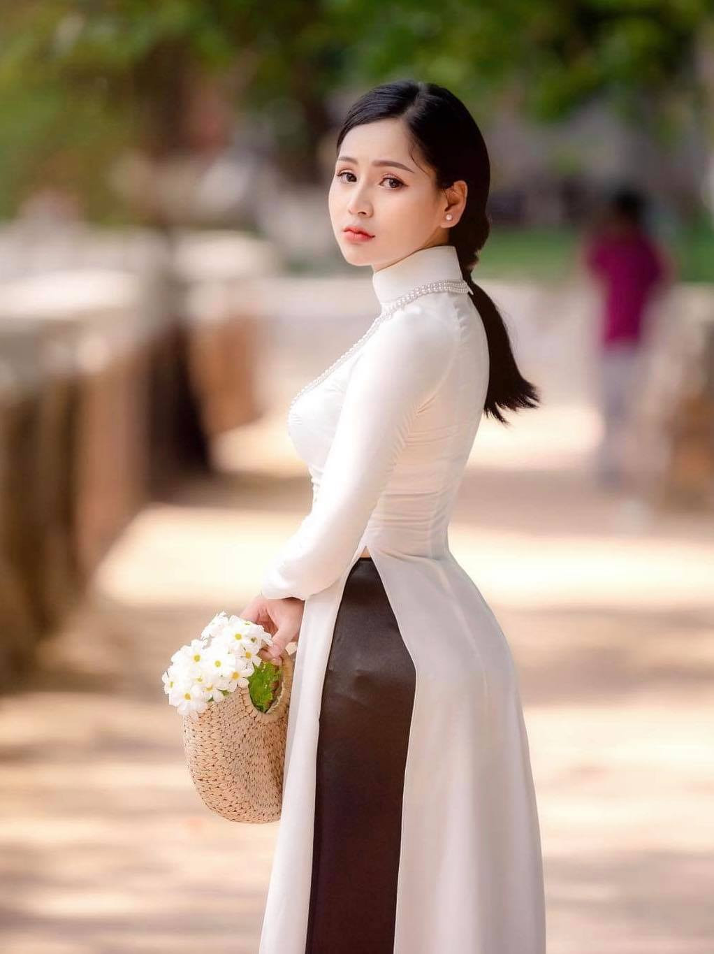 Phạm Hương: “Học nghệ thuật vì đam mê, không phải để đánh đổi” ảnh 10