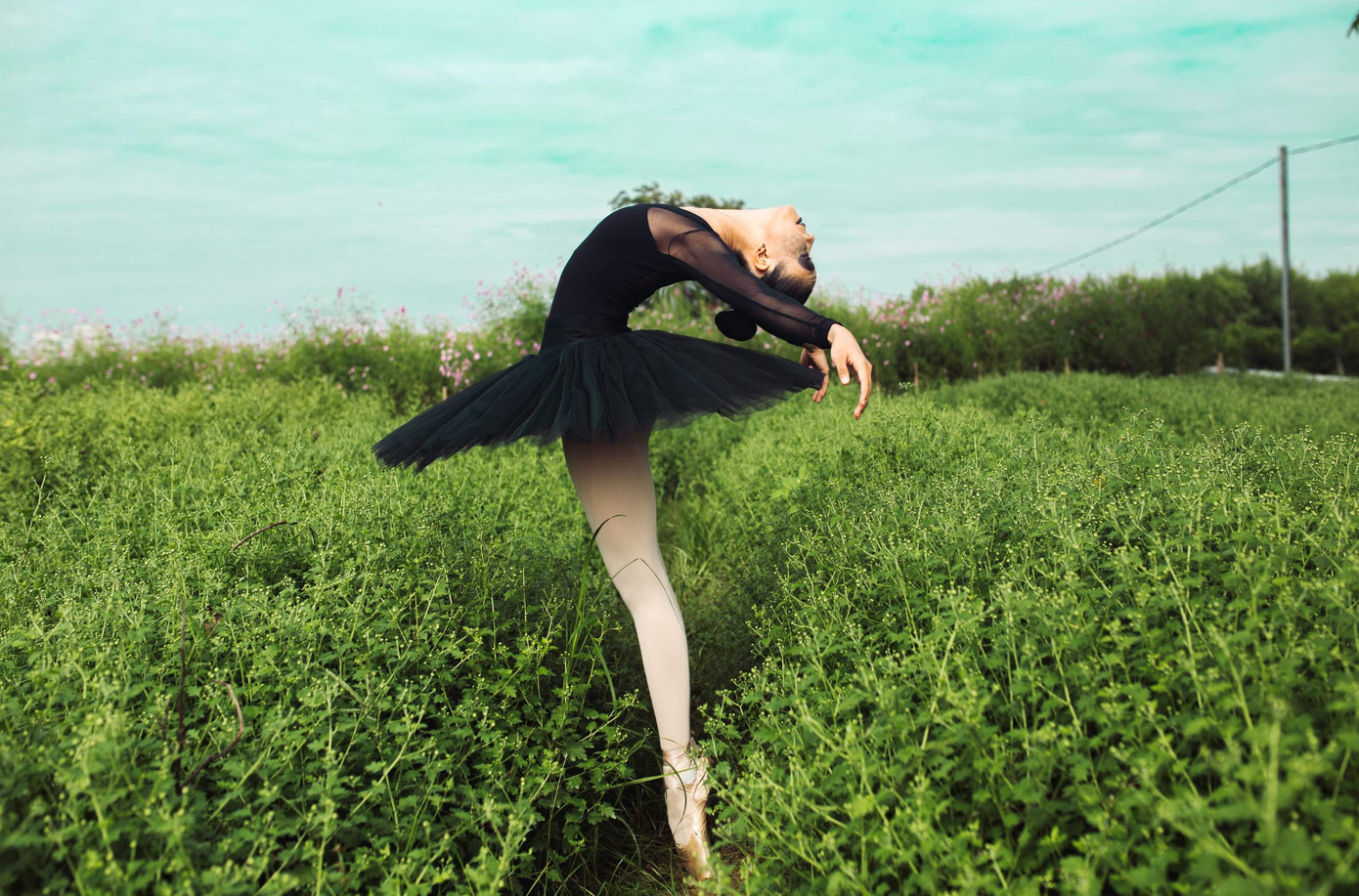 Nàng “thiên nga đen” với khát khao chạm tay tới đích ảnh 1