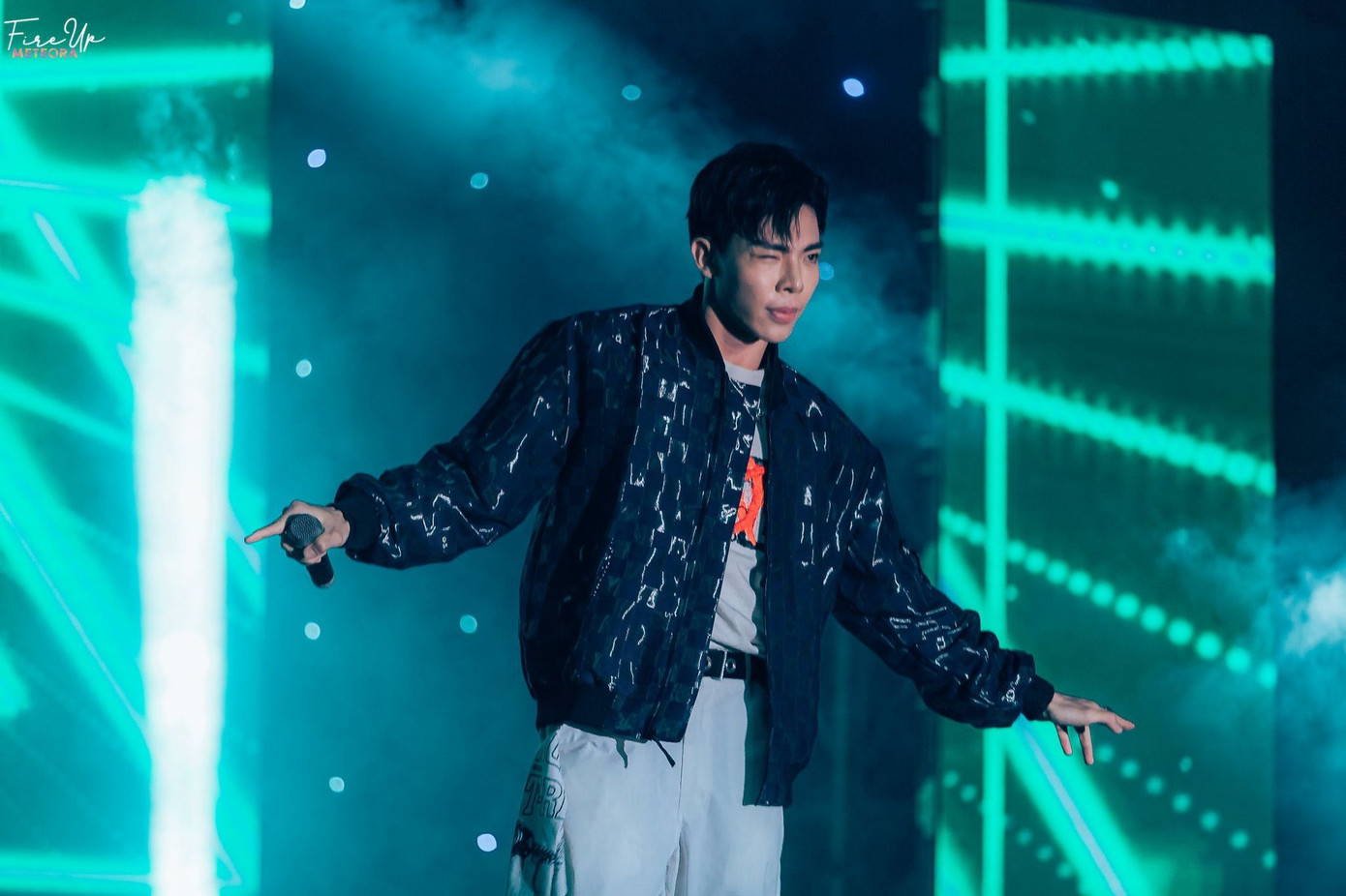 Erik, Kha và Lil’ Knight “đốt cháy” không khí đêm nhạc chào tân sinh viên trường Báo ảnh 3