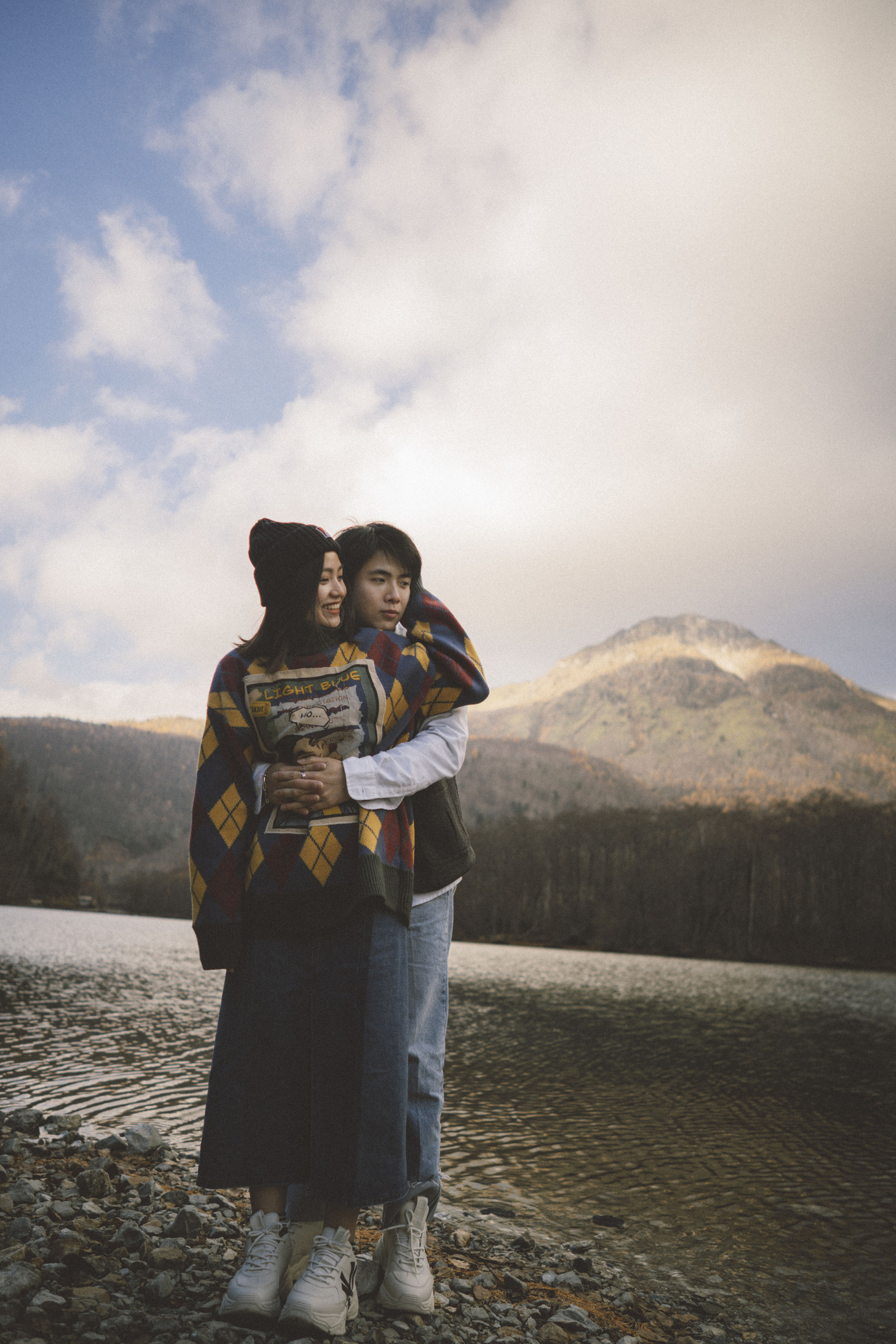 Gặp được nhau giữa hàng vạn người quả là một điều may mắn và hạnh phúc! ảnh 5