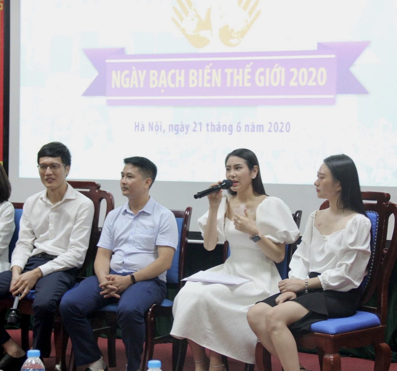 Ngày lễ Vu Lan nữ sinh Thanh nhạc bạch biến xúc động nói về mẹ ảnh 12