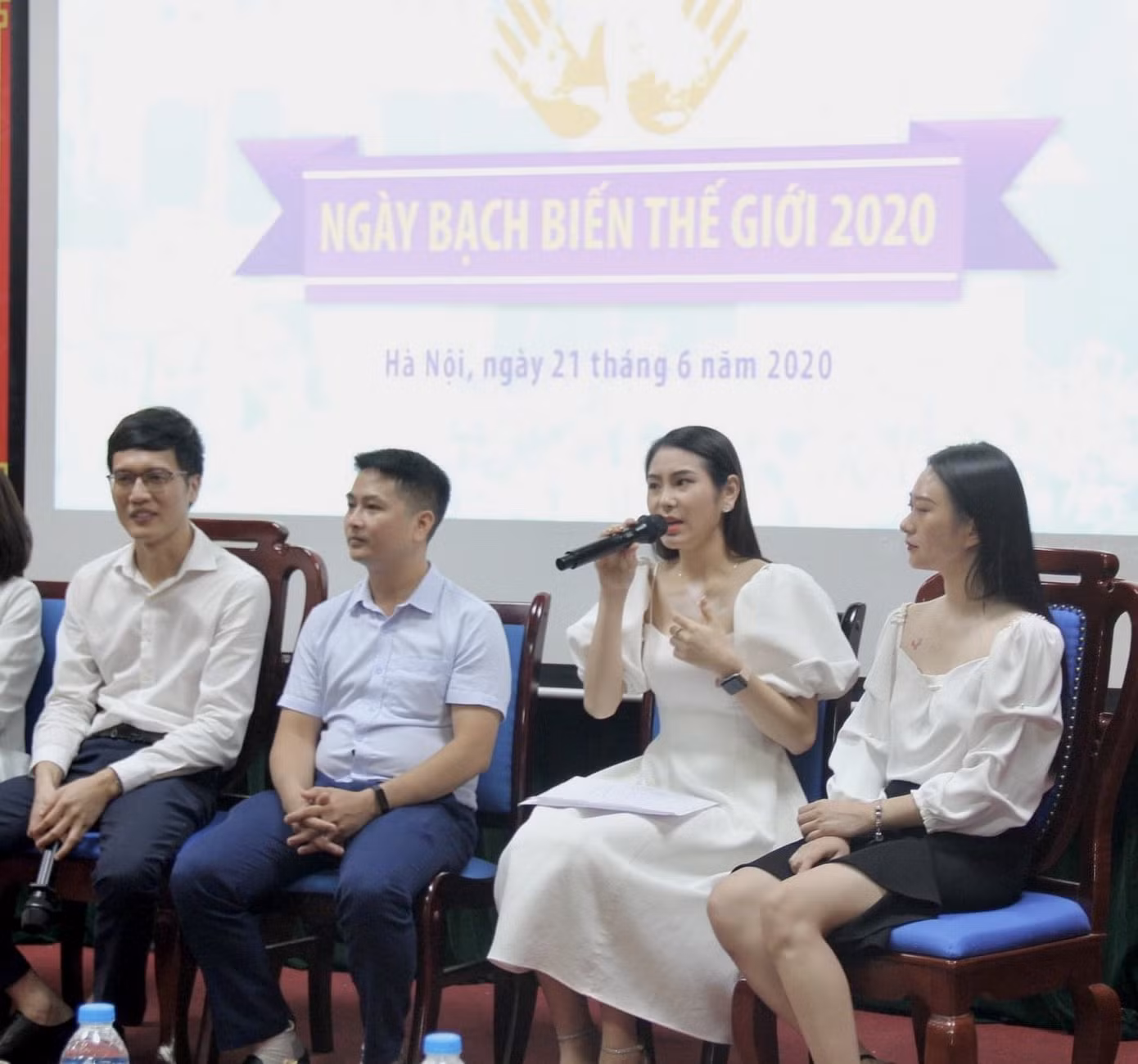 Ngày lễ Vu Lan nữ sinh Thanh nhạc bạch biến xúc động nói về mẹ ảnh 12