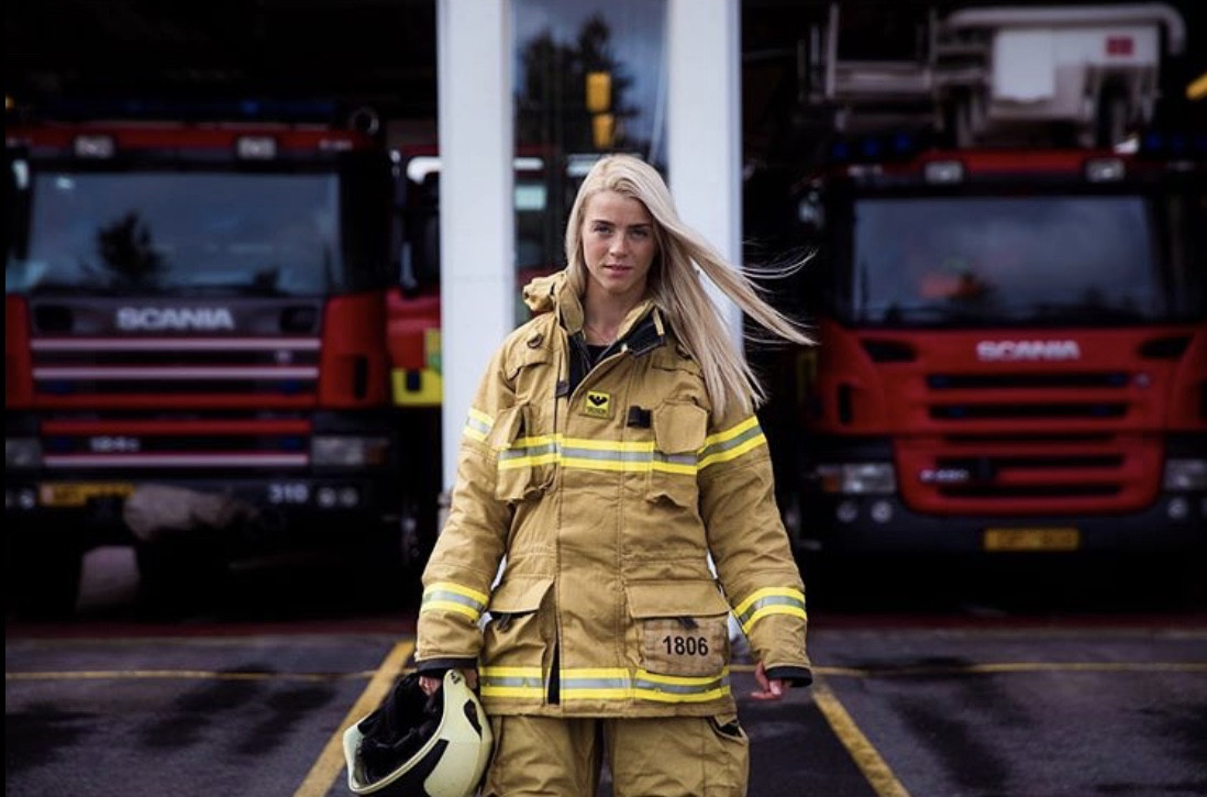 Nữ nhiếp ảnh Romania dành 6 năm kể chuyện phụ nữ trên thế giới qua hình chụp ảnh 3