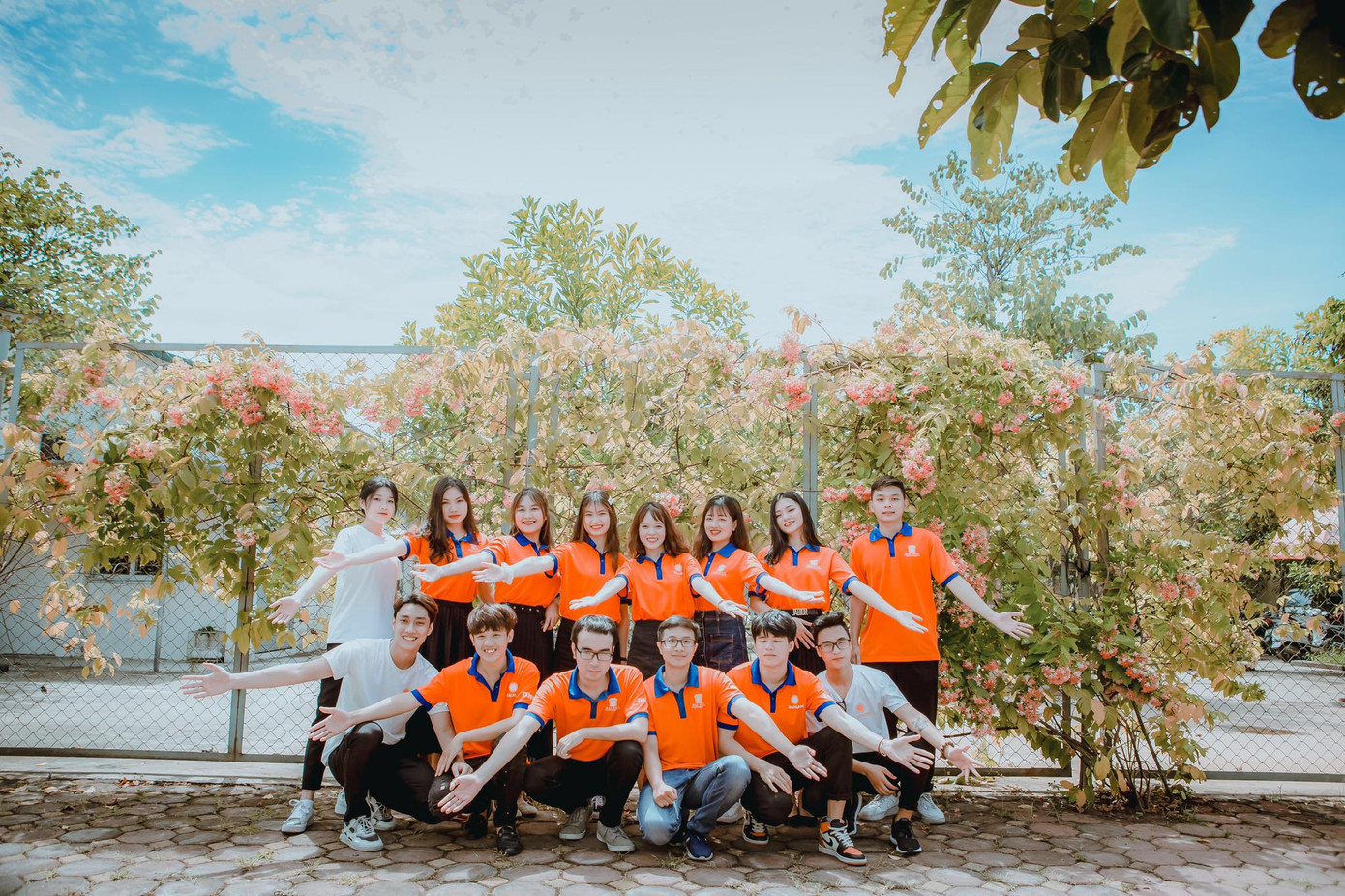 Những tọa độ “check in” đẹp mê mẩn tại Đại học Đại Nam ảnh 13