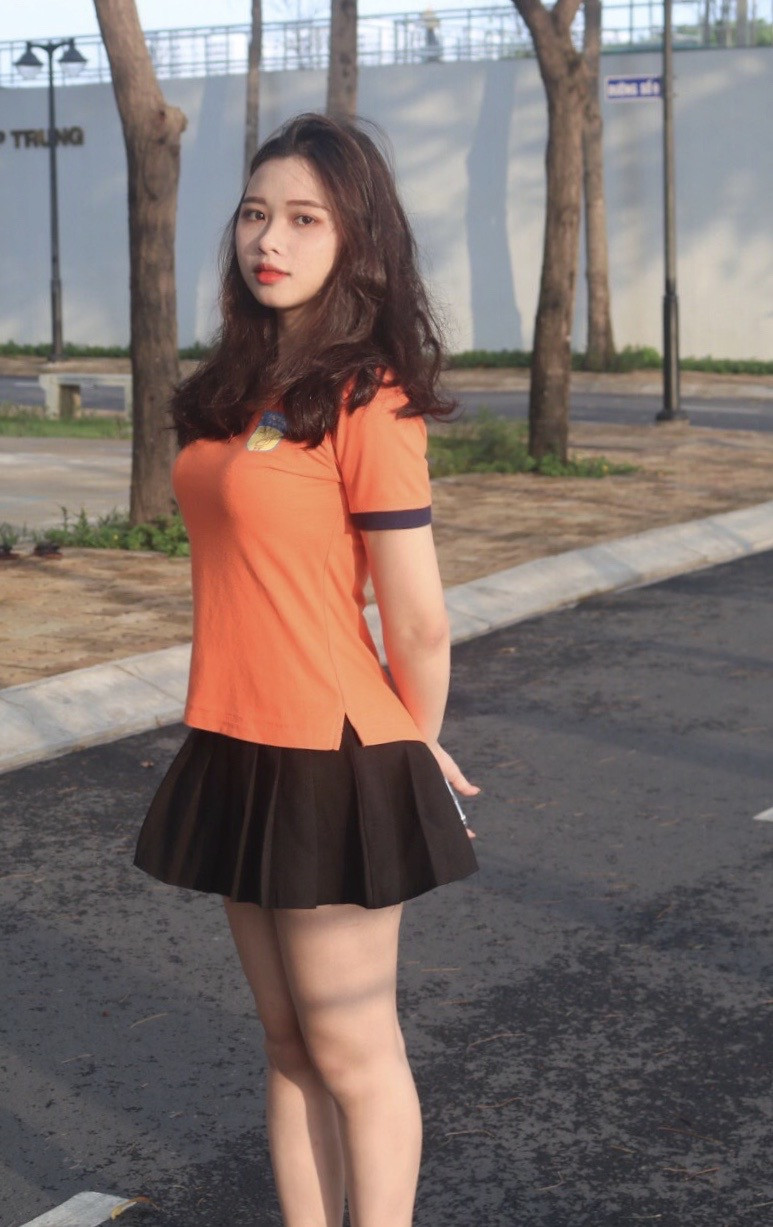 Tân sinh viên được gắn mác “cô giáo” chỉ sau một đêm ảnh 12