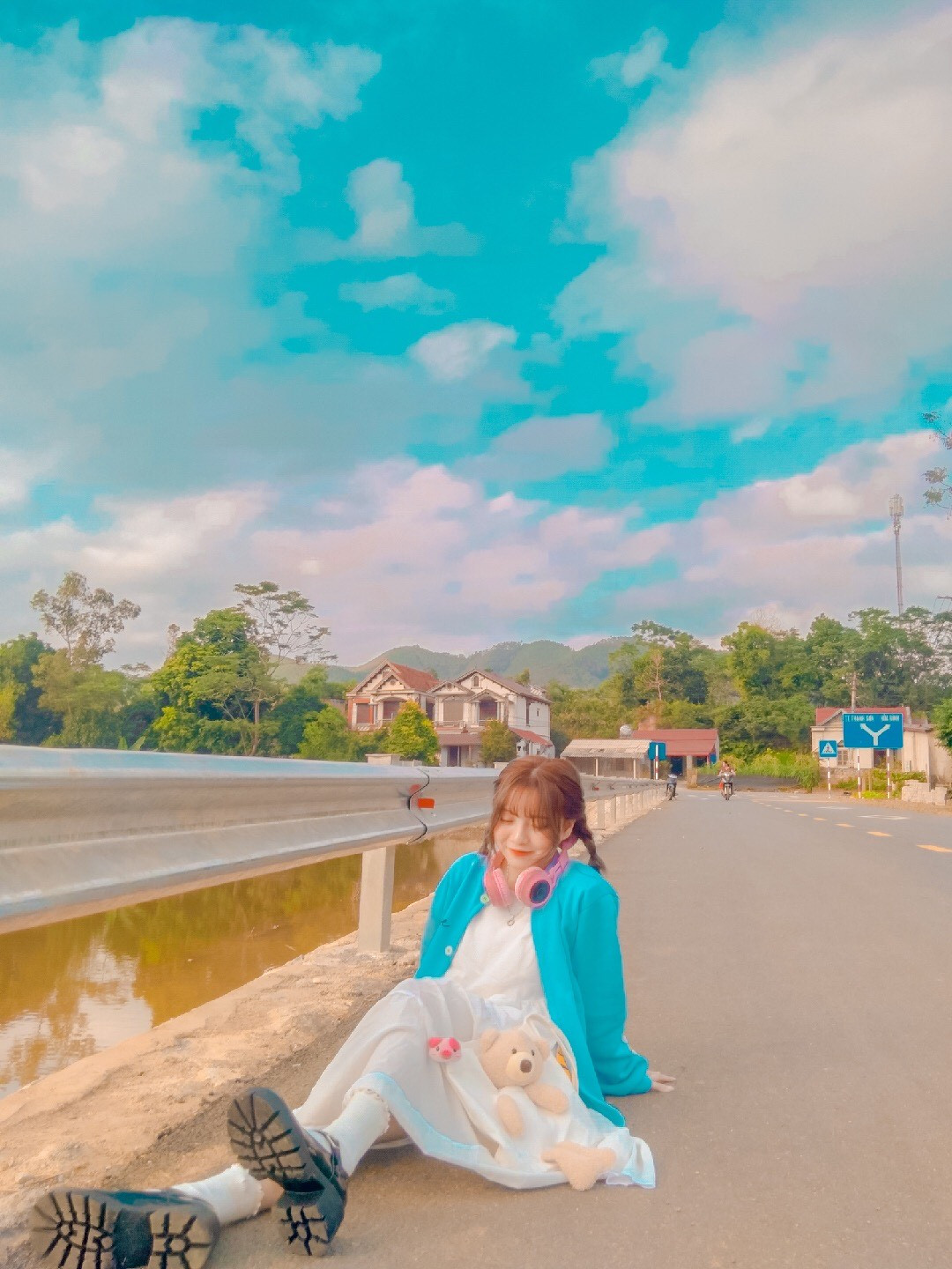 Nỗ lực không ngừng nghỉ của nữ bartender xinh đẹp ảnh 11