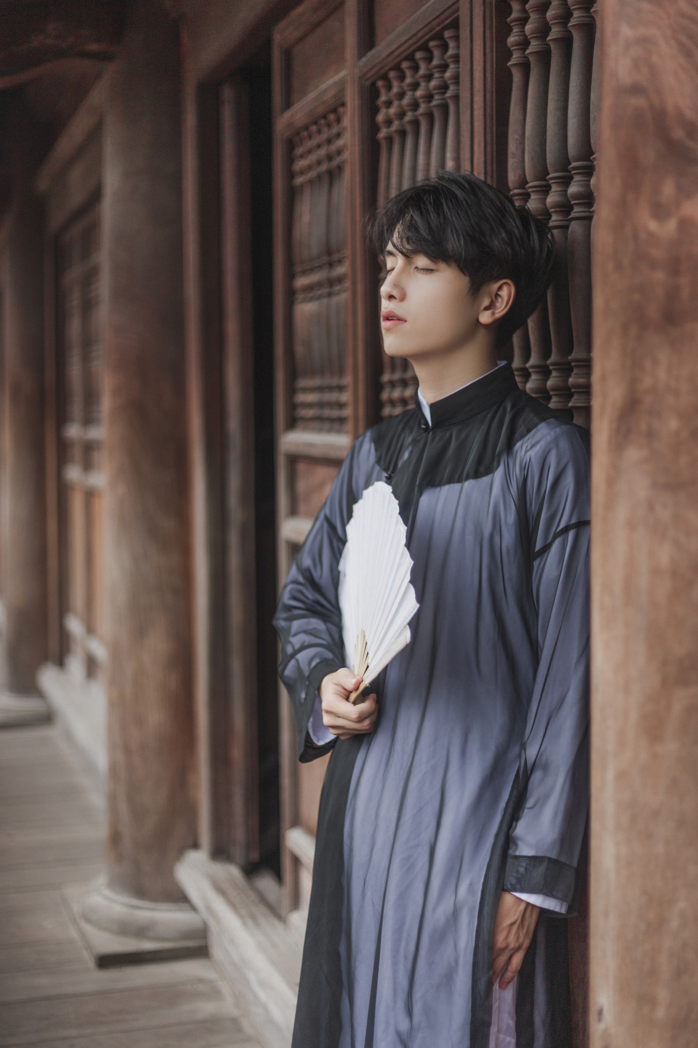 Hot boy Đại học Y trong bộ ảnh Quốc phục ảnh 15