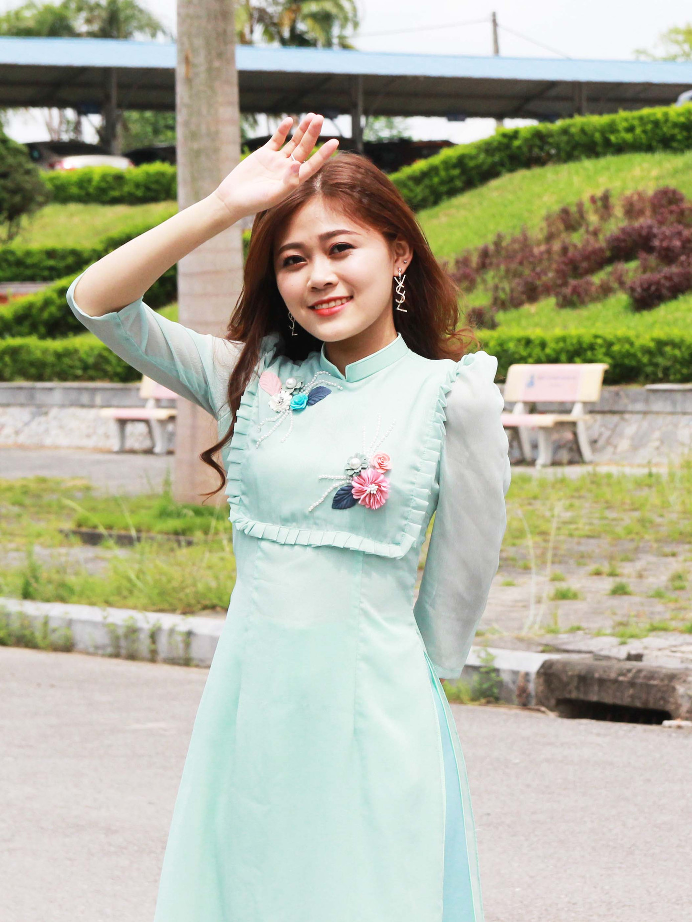 Nữ sinh ngành Luật say mê hoạt động tình nguyện ảnh 4