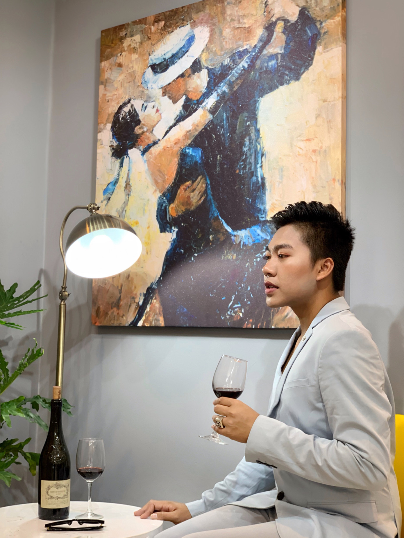 Nhà văn 9X Sơn Paris: “Sự tự tin sẽ giúp bạn sống tích cực hơn” ảnh 11