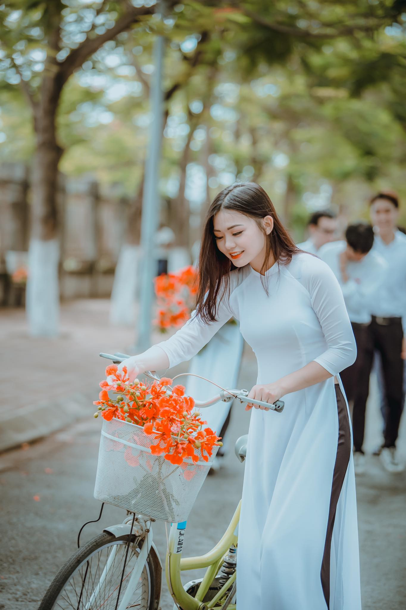 Những tọa độ “check in” đẹp mê mẩn tại Đại học Đại Nam ảnh 9