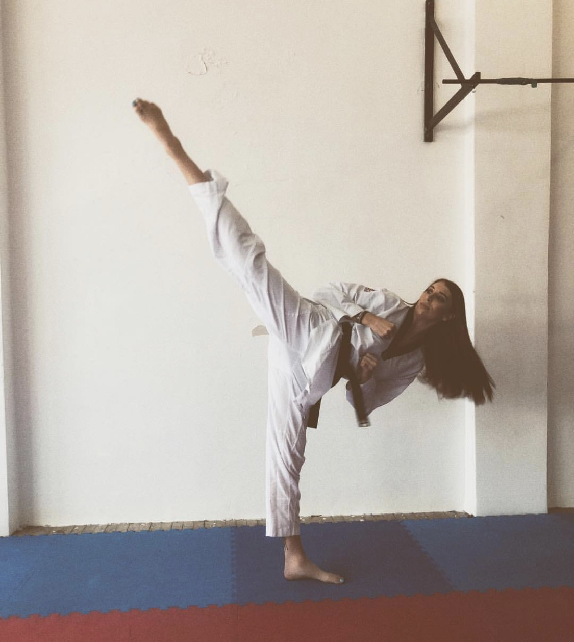 9X từng bị bắt nạt vì chiều cao “khủng” trở thành mỹ nữ teakwondo ảnh 2