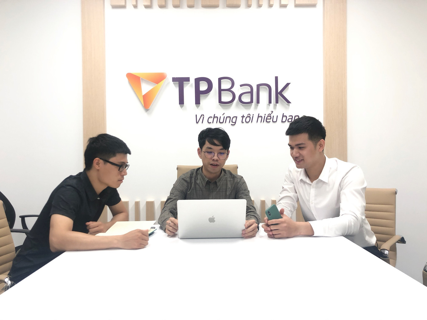 Từ vận động viên cầu lông cao 1m85 trở thành sinh viên Kế toán ảnh 7