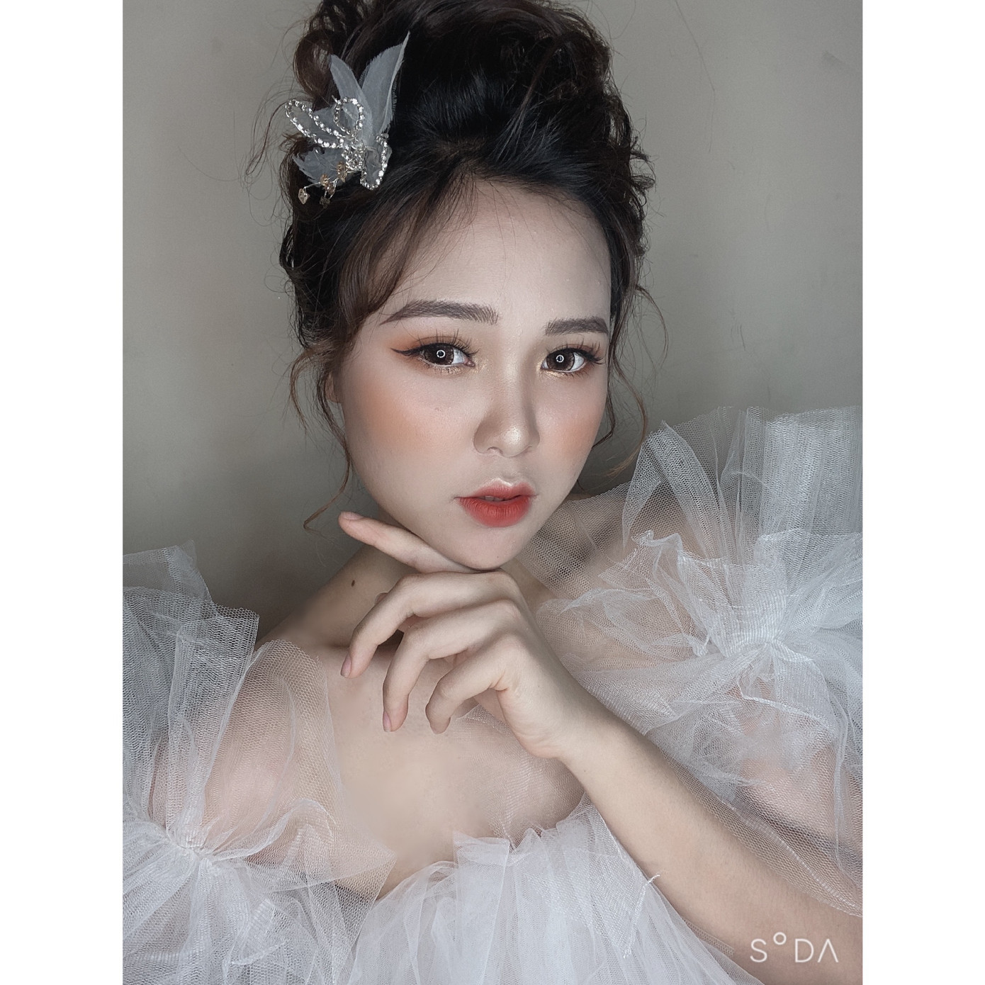 Nữ sinh khoa chăn nuôi đam mê diễn xuất ảnh 1